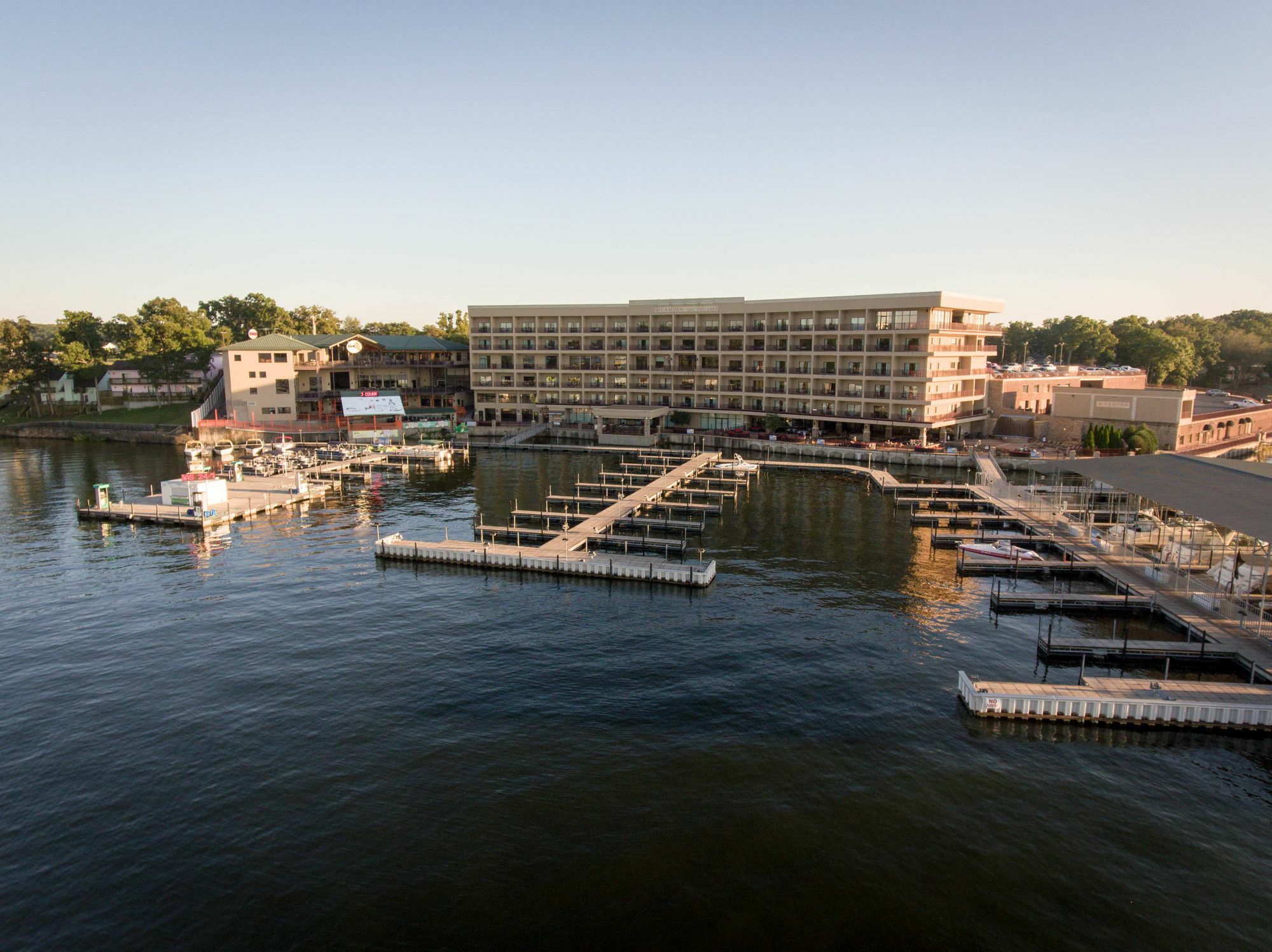 Camden On The Lake Resort Lake Ozark Exterior foto